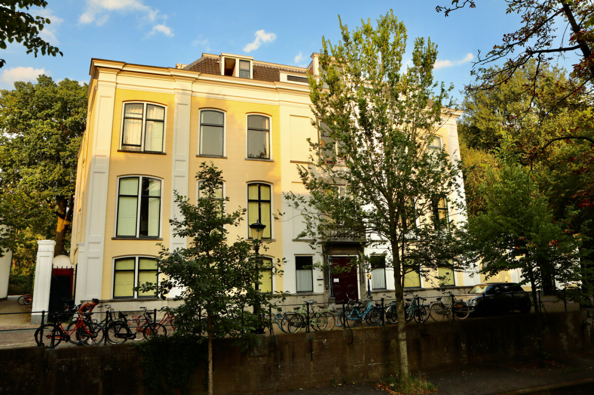 Het Evert Zoudenbalch Huis op de Nieuwegracht. Foto: Ton van den Berg