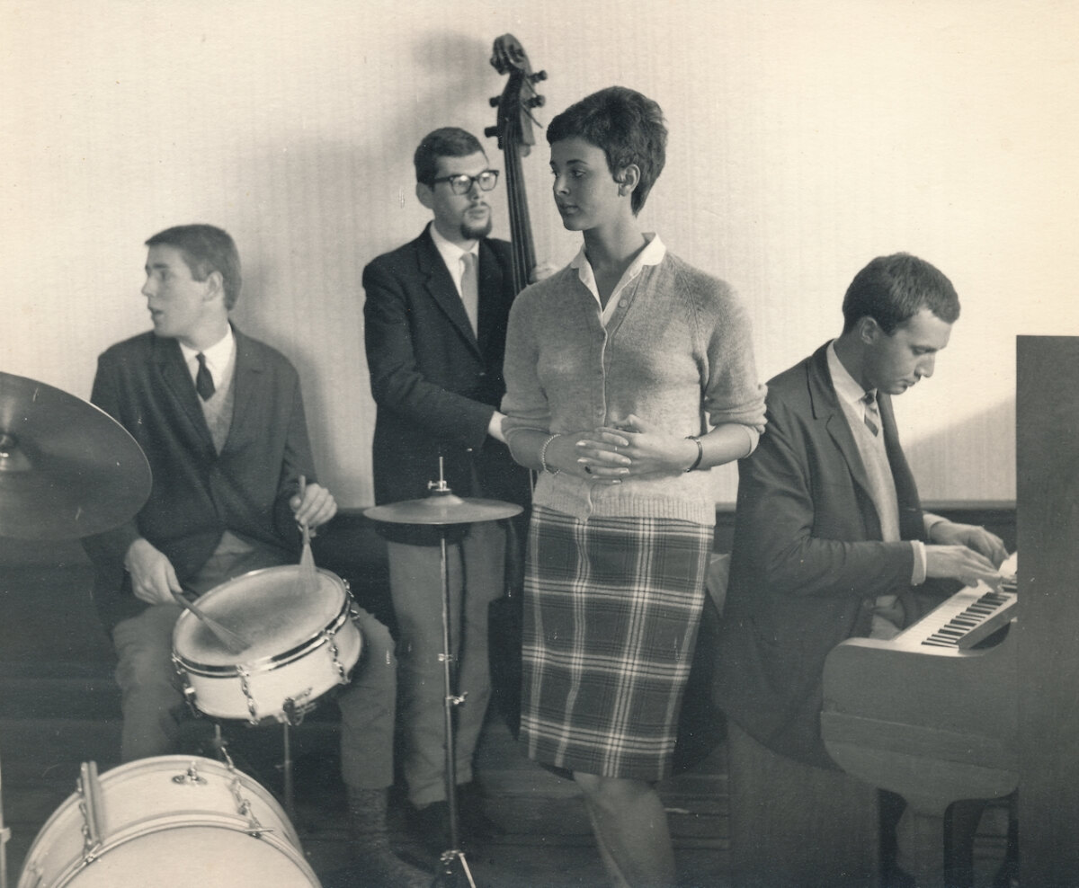 Het combo met Han Bennink, Marijn de Rijk, Ineke Heijligers en Gijs Went (circa 1961). Foto: familiearchief De Rijk