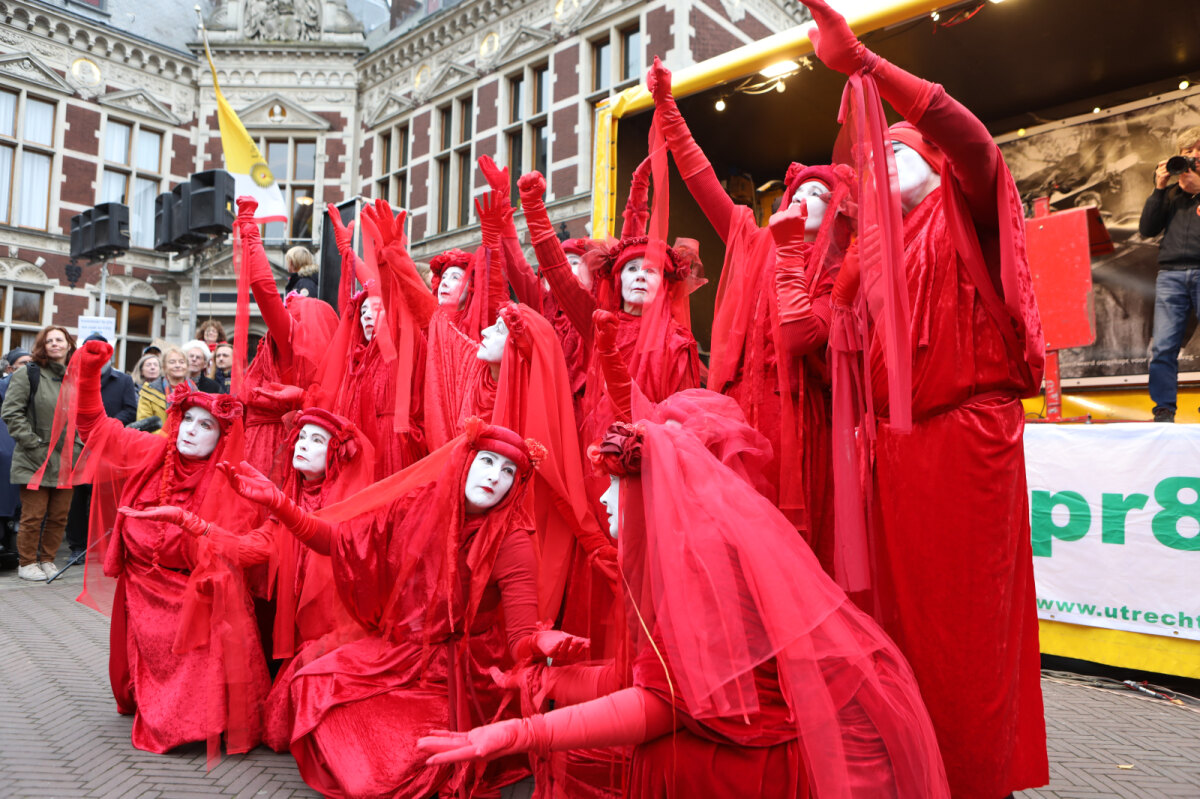 De Red Rebels van Extinction Rebellion. Foto: TvdB