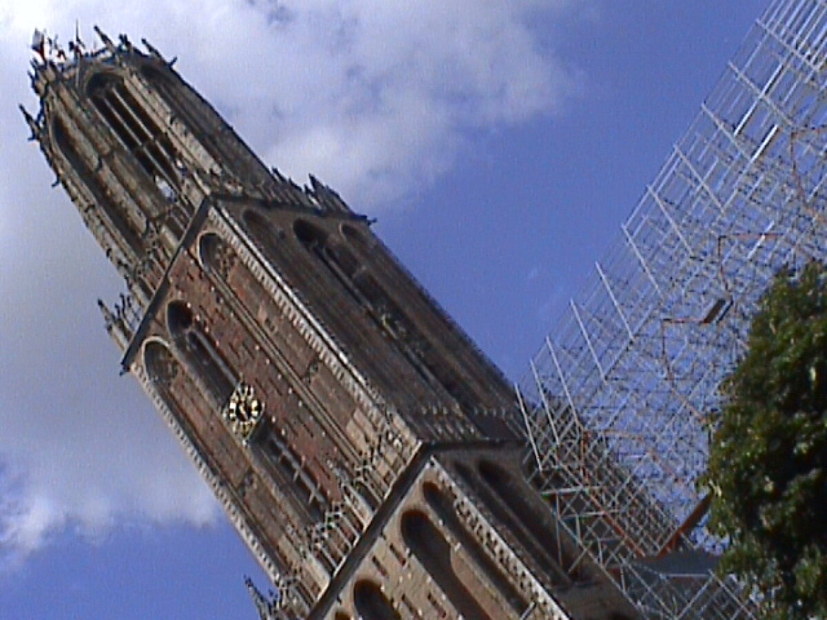 En steigers aan de andere kant, 2004. Foto: JT