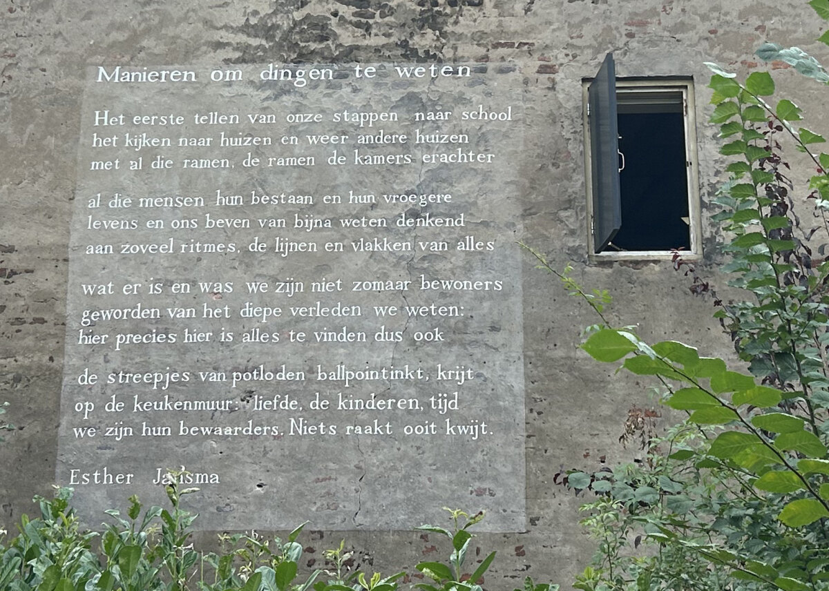 Het muurgedicht. Foto: Jim Terlingen