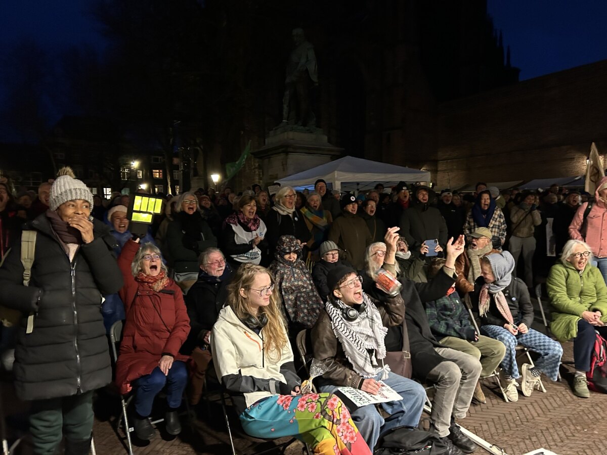 De aanwezigen schreeuwden tegen het eind de longen uit hun lijf. Alle foto's: Jim Terlingen