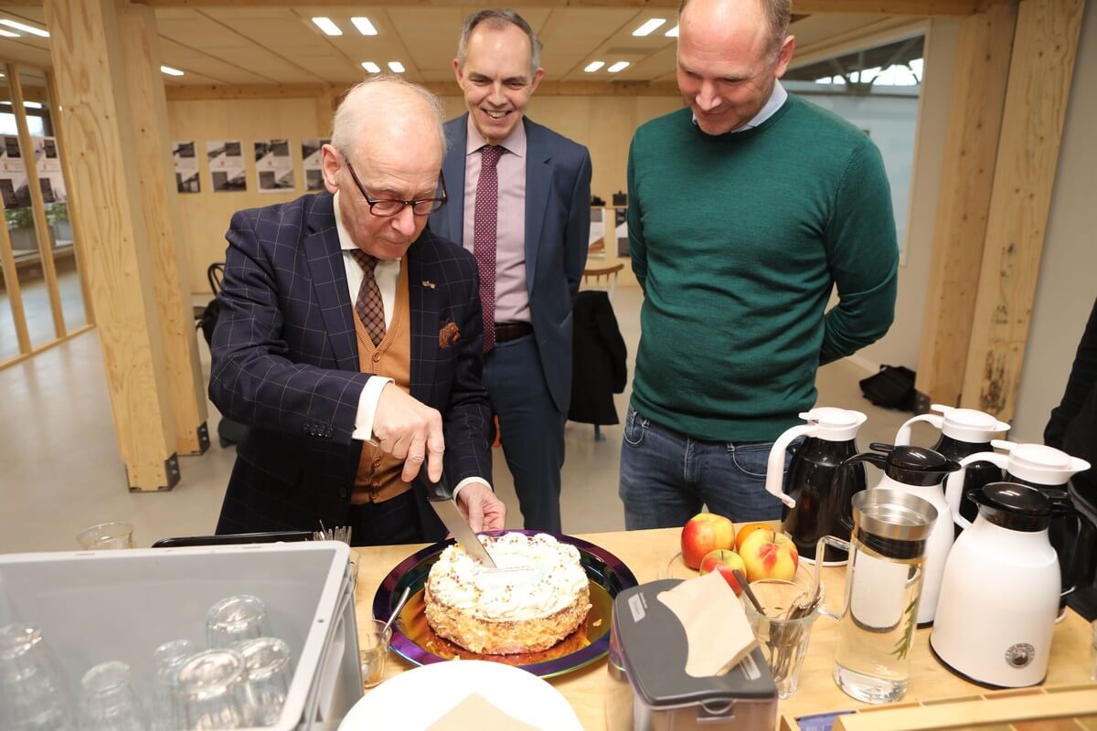 Taart bij de samenwerking tussen Museum van Zuilen en de Werkspoorfabriek. Foto: Ton van den Berg